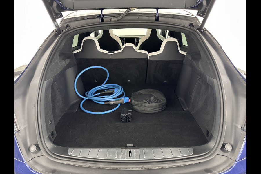 Tesla Model X 100D Aut. *PANO-WINDOW | AUTO-PILOT | LUXURY-LEATHER | CCS-FASTLOADER | NAVI-FULLMAP | FULL-LED | AIR-SUSPENSION | DIGI-COCKPIT | KEYLESS | CAMERA | DAB+ | HEATED-COMFORTSEATS | TOWBAR | 20''ALU*