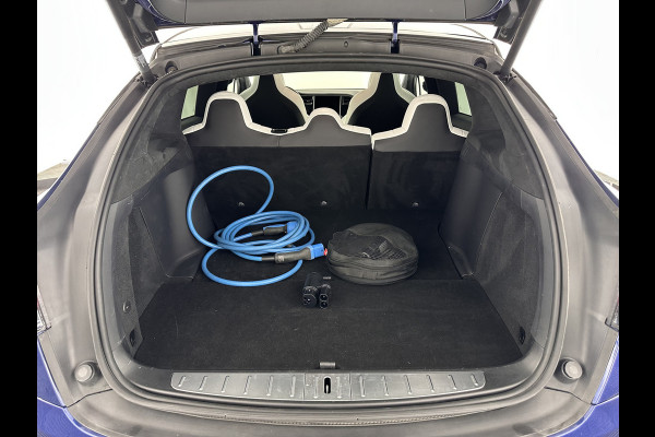 Tesla Model X 100D Aut. *PANO-WINDOW | AUTO-PILOT | LUXURY-LEATHER | CCS-FASTLOADER | NAVI-FULLMAP | FULL-LED | AIR-SUSPENSION | DIGI-COCKPIT | KEYLESS | CAMERA | DAB+ | HEATED-COMFORTSEATS | TOWBAR | 20''ALU*