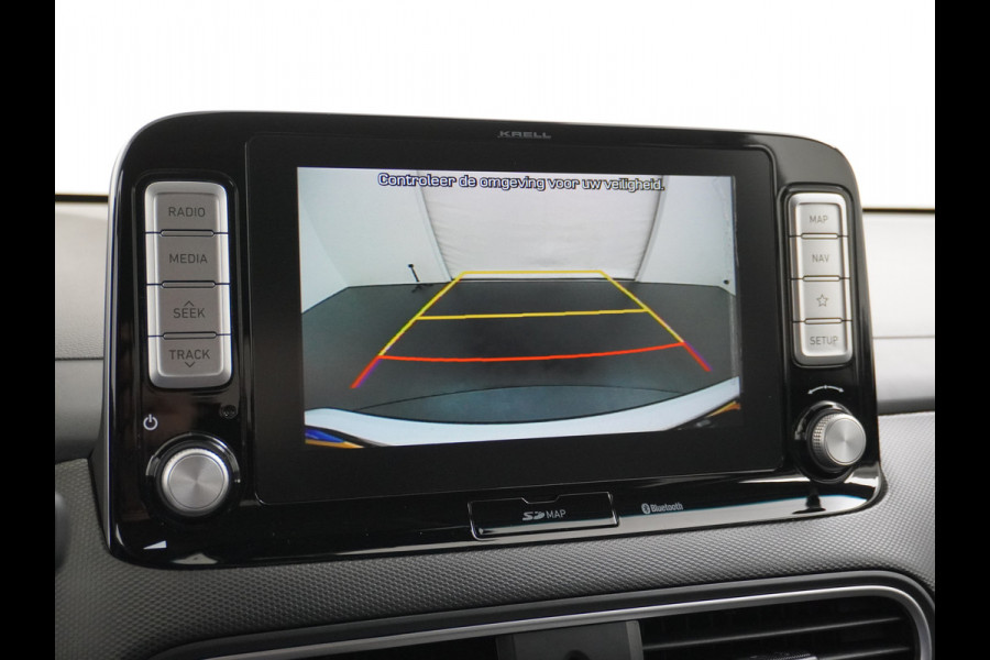 Hyundai Kona EV 64kWh 204pk Premium Leer Head-Up Display Apple Carplay Android Navi Camera Elektr.Stoelen+Verwarmd Adaptive Cruise/Stop&Go Ze Pdc Subwoofer Bluetooth Dodehoek detector Privacy Glas Rijstrooksensor