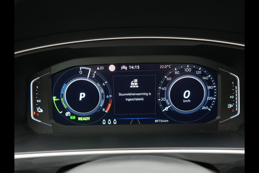 Volkswagen Tiguan eHybrid Life Edition Plug In Hybrid 245pk PHEV | Adaptive Cruise | Verwarmde Stoelen & Stuur | Lane Assist | Virtual | Navigatie | DAB |