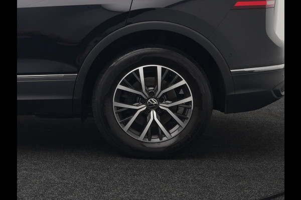 Volkswagen Tiguan eHybrid Life Edition Plug In Hybrid 245pk PHEV | Adaptive Cruise | Verwarmde Stoelen & Stuur | Lane Assist | Virtual | Navigatie | DAB |