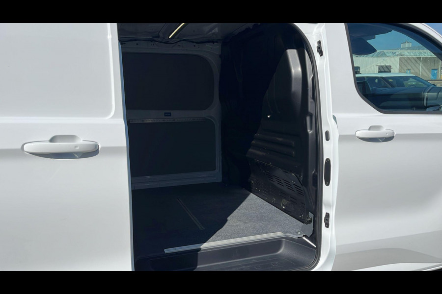 Ford Transit Custom 320 2.0 TDCI L1H1 Limited 170pk | Bellen voor bezichtiging |Driver Assistance Pack | Stoelverwarming | SYNC 4 Navigatie | BLIS | Voorruitverwarming | All Weather banden