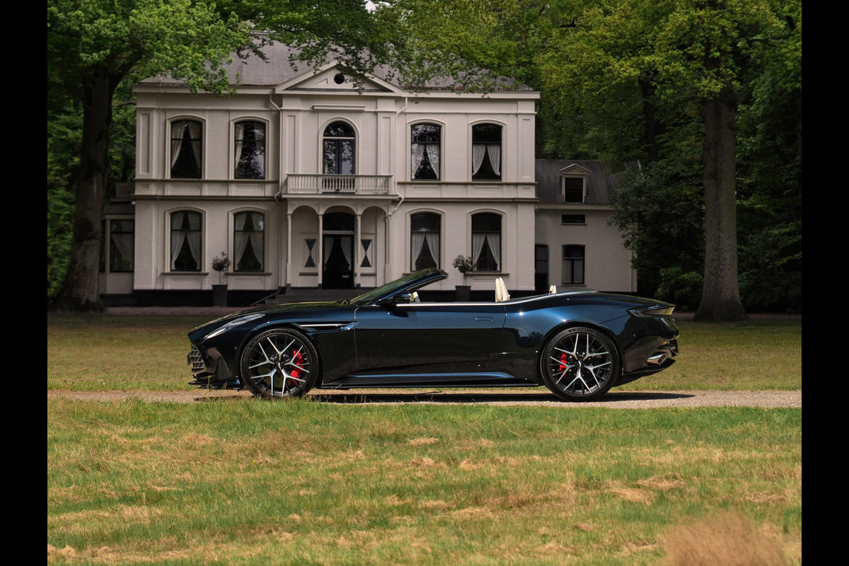 Aston Martin DB12 Volante 4.0 V8 | Midnight Blue | Subliem!