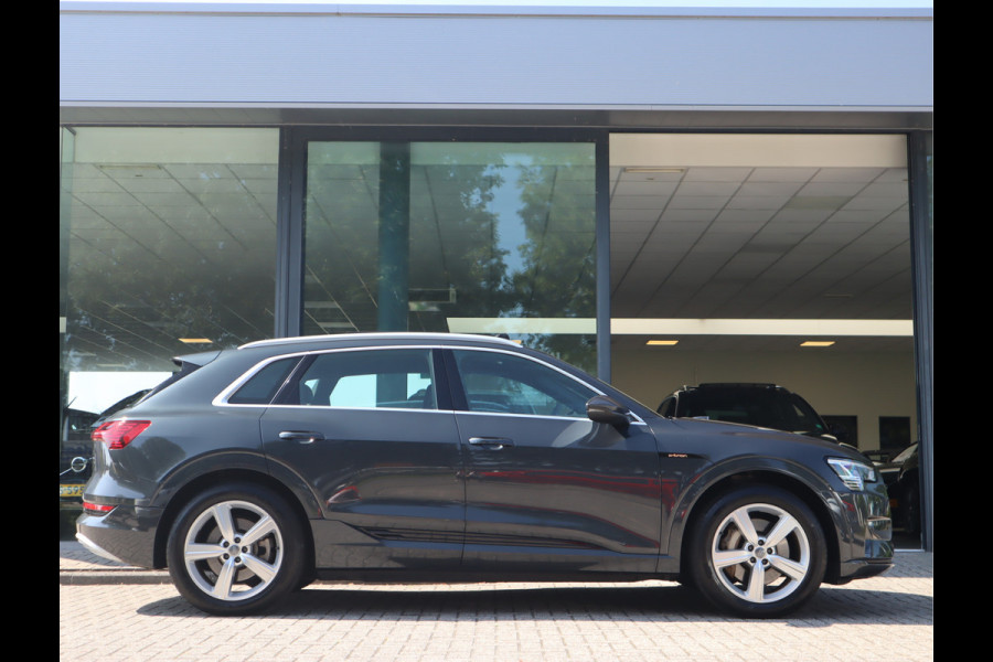 Audi e-tron 50 quattro Business edition Plus 71 kWh / Panoramadak / Sportstoelen