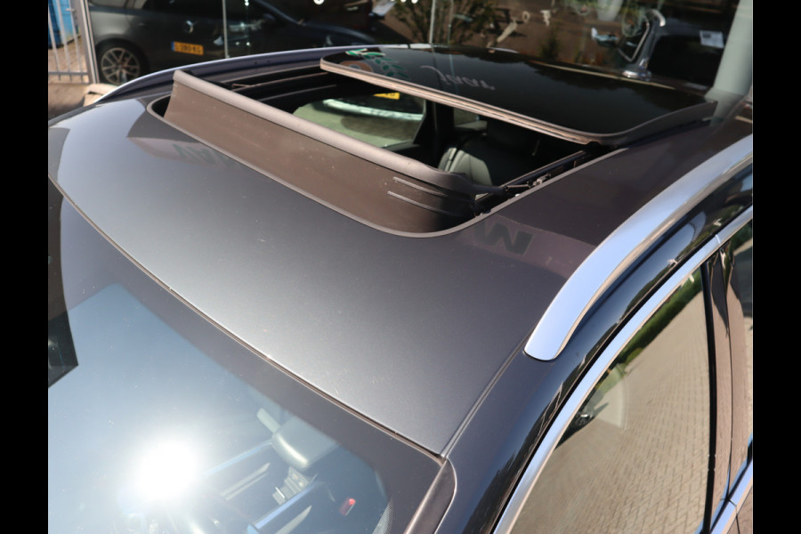 Audi e-tron 50 quattro Business edition Plus 71 kWh / Panoramadak / Sportstoelen
