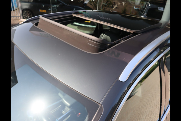 Audi e-tron 50 quattro Business edition Plus 71 kWh / Panoramadak / Sportstoelen