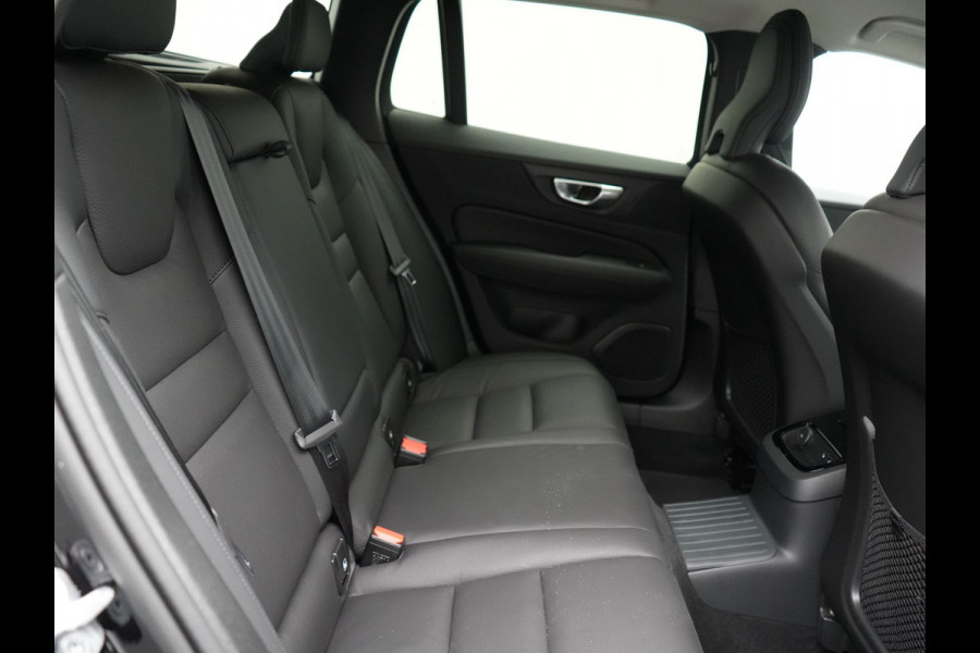 Volvo V60 T6 Plus Dark AWD Plug In Hybrid 340pk Dealer O.H PHEV | Trekhaak Af Fabriek | Adaptive Cruise | Camera | Lederen Sportstoelen Memory & Verwarmd | Google Assistant & Maps | Apple Carplay | Pilot Assist | Blis | Virtual | Navigatie | DAB |