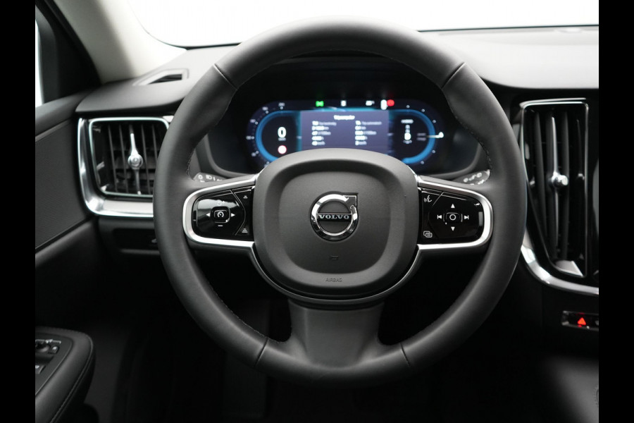 Volvo V60 T6 Plus Dark AWD Plug In Hybrid 340pk Dealer O.H PHEV | Trekhaak Af Fabriek | Adaptive Cruise | Camera | Lederen Sportstoelen Memory & Verwarmd | Google Assistant & Maps | Apple Carplay | Pilot Assist | Blis | Virtual | Navigatie | DAB |