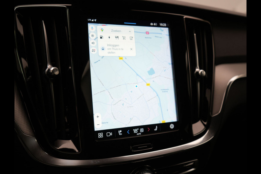 Volvo V60 T6 Plus Dark AWD Plug In Hybrid 340pk Dealer O.H PHEV | Trekhaak Af Fabriek | Adaptive Cruise | Camera | Lederen Sportstoelen Memory & Verwarmd | Google Assistant & Maps | Apple Carplay | Pilot Assist | Blis | Virtual | Navigatie | DAB |