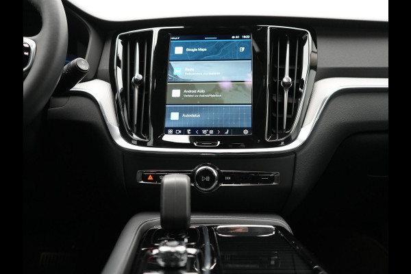 Volvo V60 T6 Plus Dark AWD Plug In Hybrid 340pk Dealer O.H PHEV | Trekhaak Af Fabriek | Adaptive Cruise | Camera | Lederen Sportstoelen Memory & Verwarmd | Google Assistant & Maps | Apple Carplay | Pilot Assist | Blis | Virtual | Navigatie | DAB |