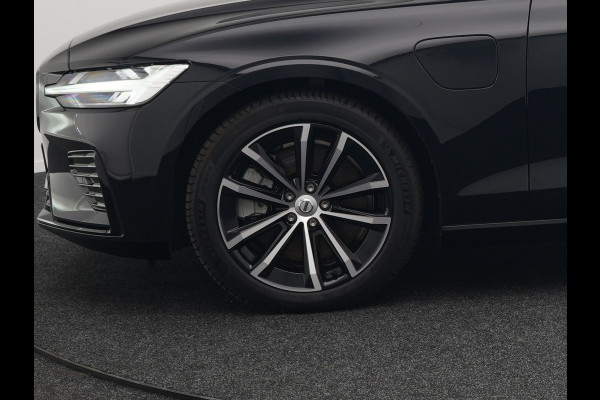 Volvo V60 T6 Plus Dark AWD Plug In Hybrid 340pk Dealer O.H PHEV | Trekhaak Af Fabriek | Adaptive Cruise | Camera | Lederen Sportstoelen Memory & Verwarmd | Google Assistant & Maps | Apple Carplay | Pilot Assist | Blis | Virtual | Navigatie | DAB |