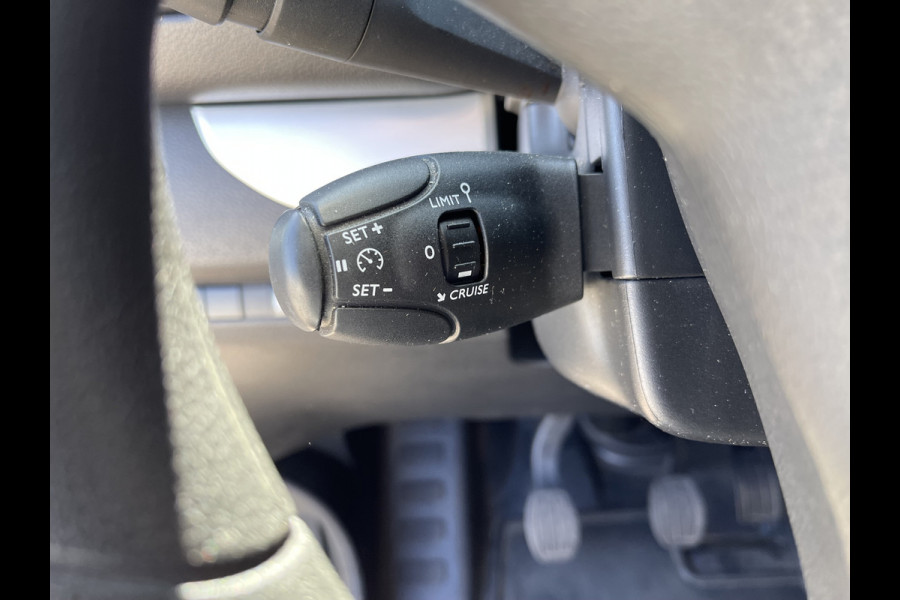 Opel Vivaro 2.0 CDTI 122pk L3H1 DC 6 persoons Edition / vaste prijs rijklaar € 20.950 ex btw / lease vanaf € 342 / euro 6 / bpm vrij / airco / cruise / navi / dubbele schuifdeur !