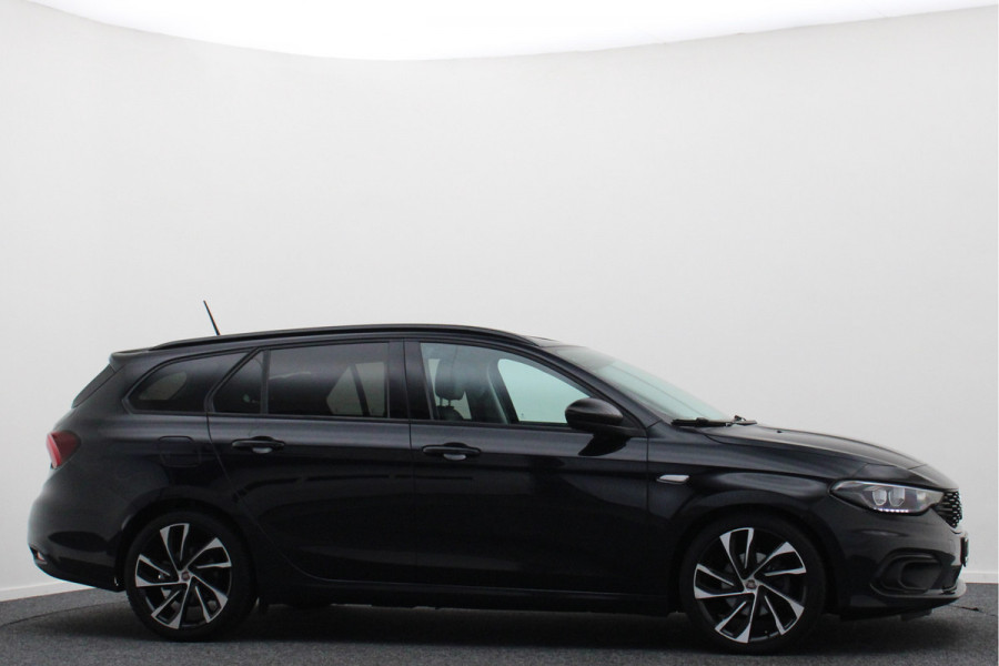 Fiat Tipo Stationwagon 1.4 T-Jet 16v S-Design Xenon, Camera, Apple Carplay, ACC, Climate, PDC, 18"