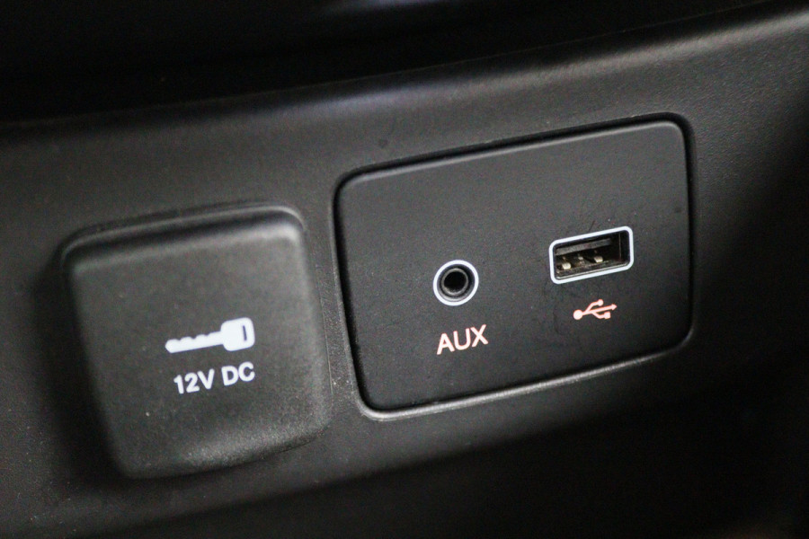 Fiat Tipo Stationwagon 1.4 T-Jet 16v S-Design Xenon, Camera, Apple Carplay, ACC, Climate, PDC, 18"