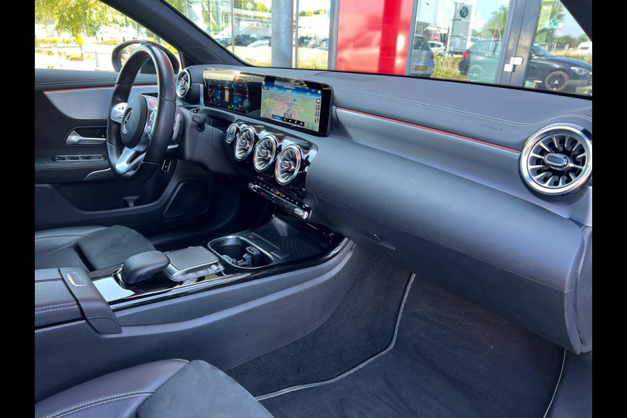 Mercedes-Benz A-Klasse 250 e Business Solution AMG Limited