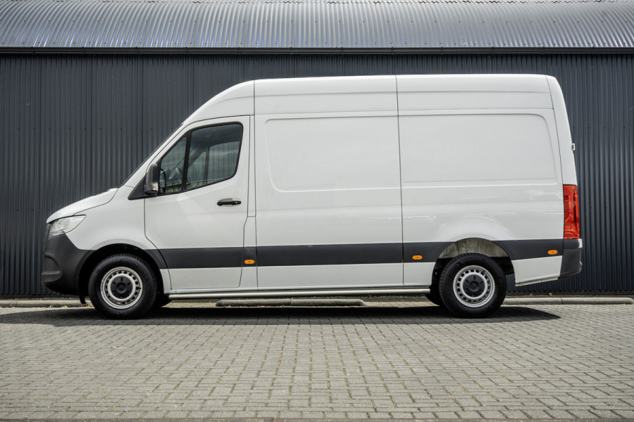Mercedes-Benz Sprinter 311CDI L2H2 | CarPlay | Climate | Camera | Inrichting | Omvormer | Oprijplaat | Euro 6