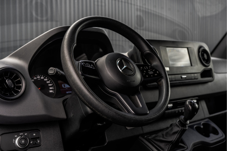 Mercedes-Benz Sprinter 311CDI L2H2 | CarPlay | Climate | Camera | Inrichting | Omvormer | Oprijplaat | Euro 6