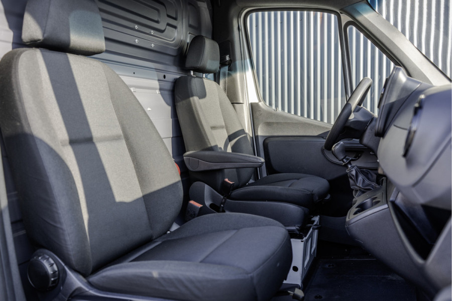 Mercedes-Benz Sprinter 311CDI L2H2 | CarPlay | Climate | Camera | Inrichting | Omvormer | Oprijplaat | Euro 6