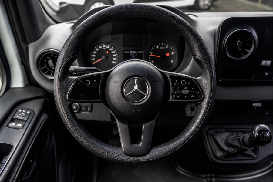 Mercedes-Benz Sprinter 311CDI L2H2 | CarPlay | Climate | Camera | Inrichting | Omvormer | Oprijplaat | Euro 6