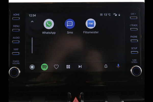 Toyota Corolla Touring Sports 1.8 HYBRID BUSINESS BI-TONE GARANTIE 2031 CARPLAY NAVIGATIE .  DEALER ONDERHOUDEN!. 1e EIGENAAR!