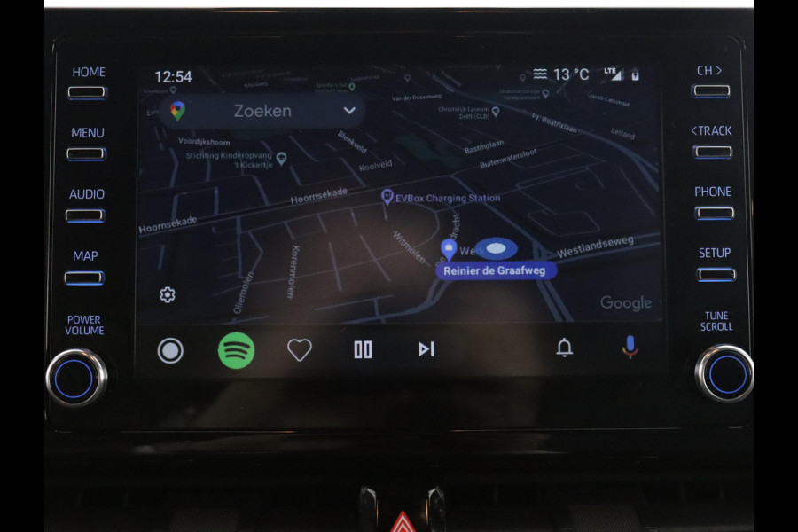 Toyota Corolla Touring Sports 1.8 HYBRID BUSINESS BI-TONE GARANTIE 2031 CARPLAY NAVIGATIE .  DEALER ONDERHOUDEN!. 1e EIGENAAR!