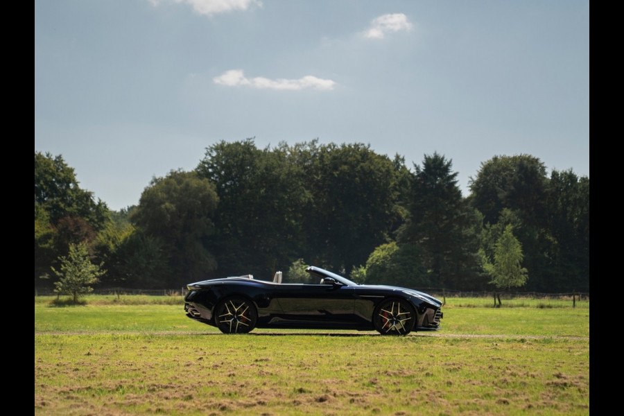Aston Martin DB12 Volante 4.0 V8 | Ultramarine | B&W audio | Subliem!