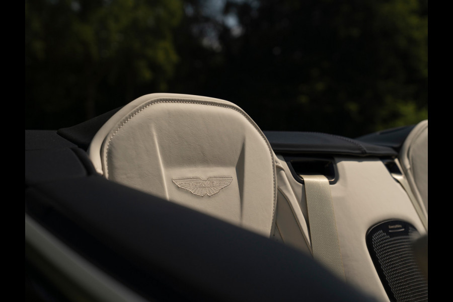 Aston Martin DB12 Volante 4.0 V8 | Ultramarine | B&W audio | Subliem!
