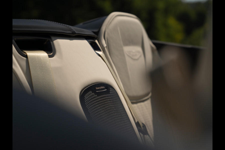 Aston Martin DB12 Volante 4.0 V8 | Ultramarine | B&W audio | Subliem!