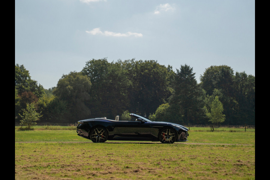 Aston Martin DB12 Volante 4.0 V8 | Ultramarine | B&W audio | Subliem!