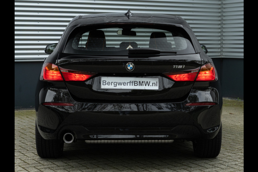 BMW 1-serie 116i - 6192km!! - DAB - Active Guard Plus - PDC voor+achter