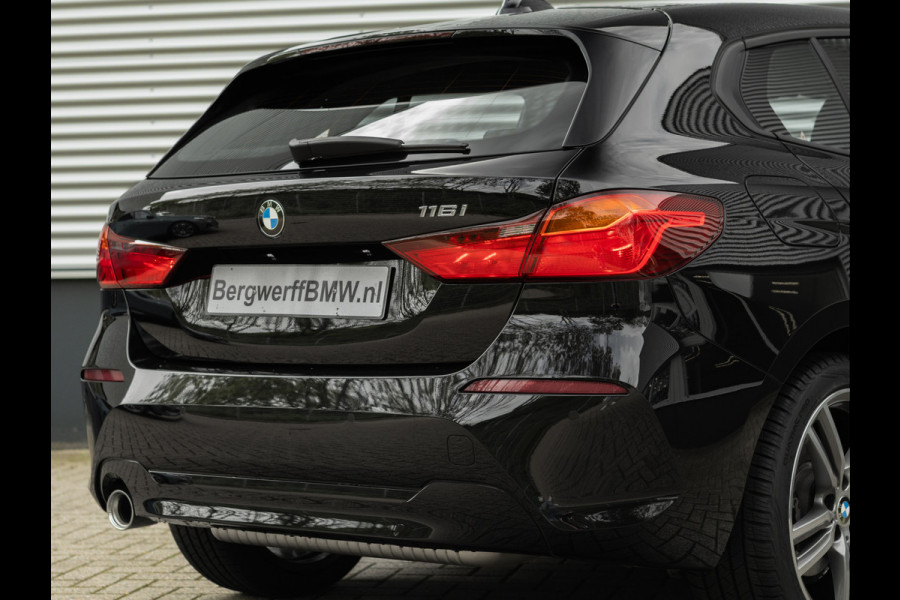 BMW 1-serie 116i - 6192km!! - DAB - Active Guard Plus - PDC voor+achter