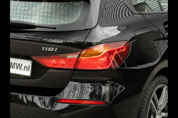 BMW 1-serie 116i - 6192km!! - DAB - Active Guard Plus - PDC voor+achter