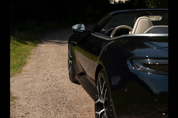 Aston Martin DB12 Volante 4.0 V8 | Ultramarine | B&W audio | Subliem!