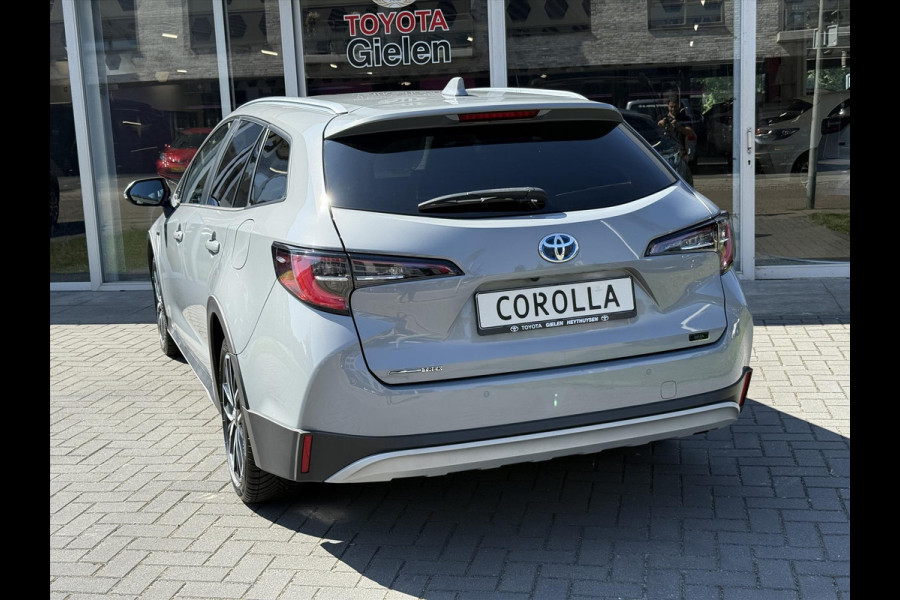 Toyota Corolla Touring Sports 1.8 Hybrid TREK | Parkeersensoren, Navigatie, Apple CarPlay/Android Auto, Stoel + Stuurverwarming
