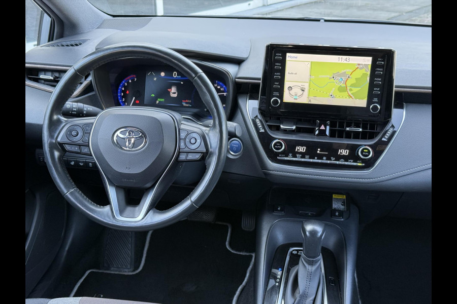 Toyota Corolla Touring Sports 1.8 Hybrid TREK | Parkeersensoren, Navigatie, Apple CarPlay/Android Auto, Stoel + Stuurverwarming
