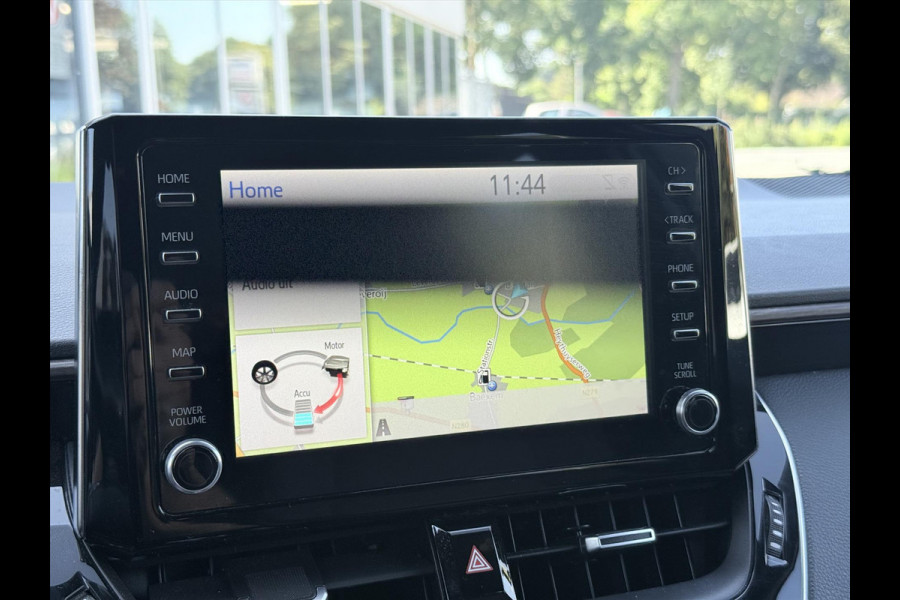 Toyota Corolla Touring Sports 1.8 Hybrid TREK | Parkeersensoren, Navigatie, Apple CarPlay/Android Auto, Stoel + Stuurverwarming