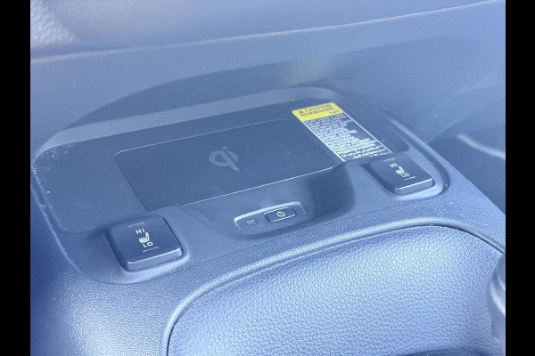 Toyota Corolla Touring Sports 1.8 Hybrid TREK | Parkeersensoren, Navigatie, Apple CarPlay/Android Auto, Stoel + Stuurverwarming