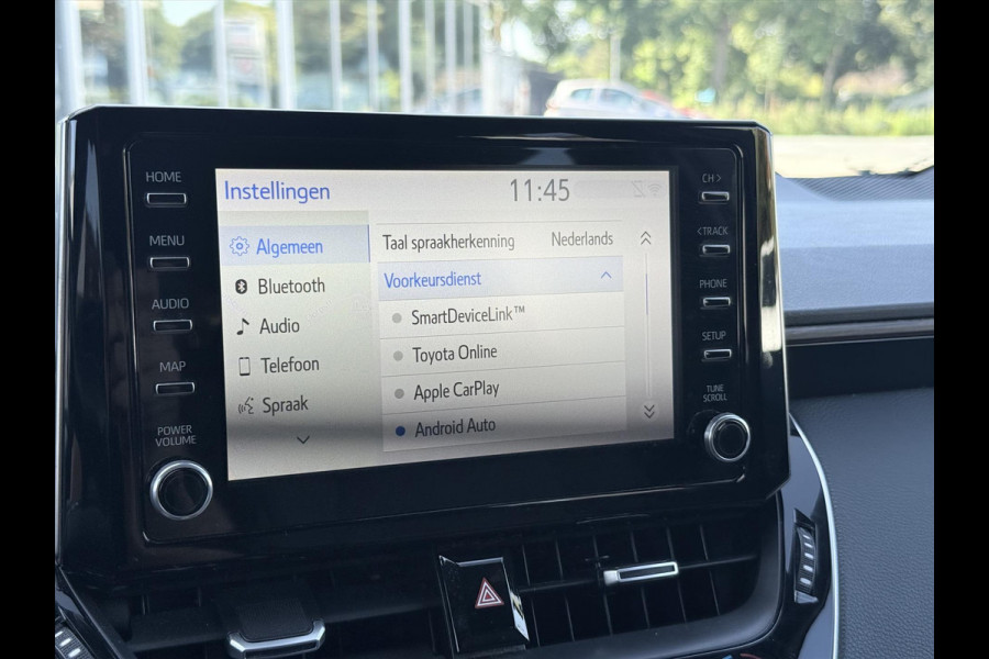 Toyota Corolla Touring Sports 1.8 Hybrid TREK | Parkeersensoren, Navigatie, Apple CarPlay/Android Auto, Stoel + Stuurverwarming