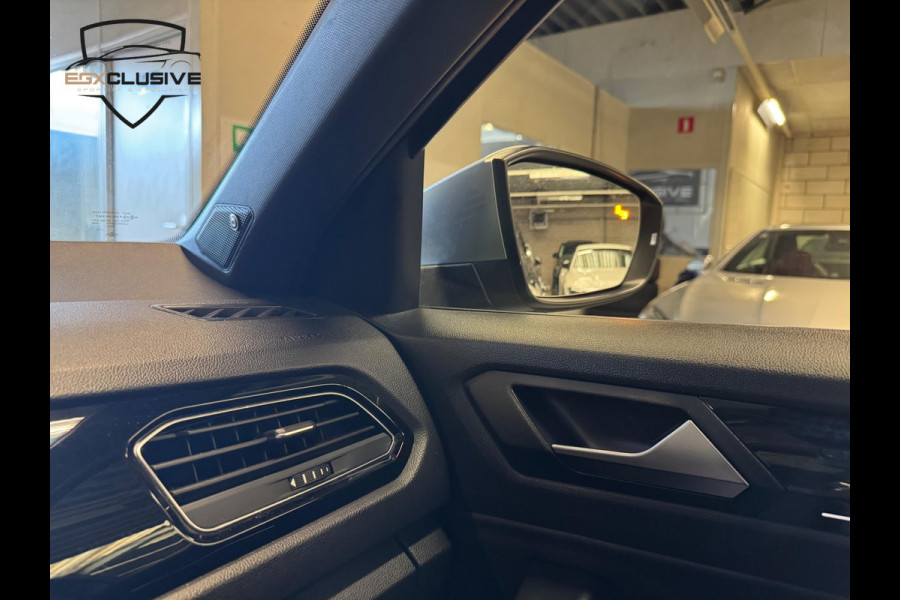 Volkswagen T-Roc 2.0 TSI 4Motion R PANO | ACC | BLINDSPOT | LANE ASSIST | BEATS | LEDER | BOMVOL!!!