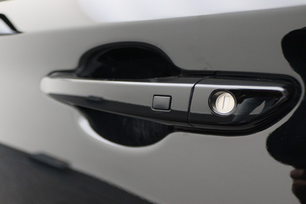 Hyundai Kona 1.0T Premium LED, Apple Carplay, Krell Audio, Stuur-/Stoelverw., Keyless, Camera, 18"
