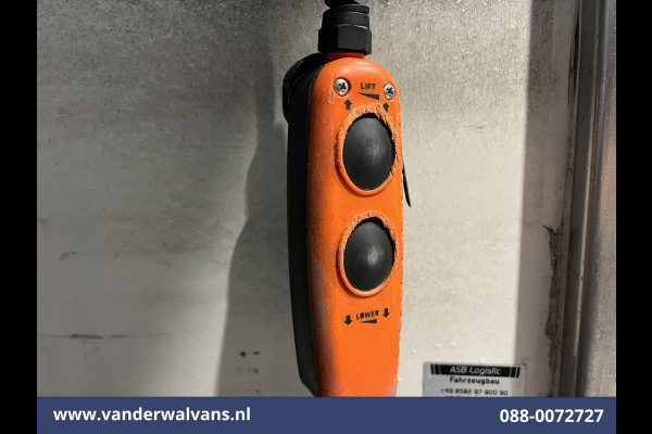Ford Transit 2.0 TDCI 160pk Bakwagen Laadklep Euro6 Airco | Cruisecontrol | Verwarmde voorruit Bijrijdersbank, 940kg laadvermogen