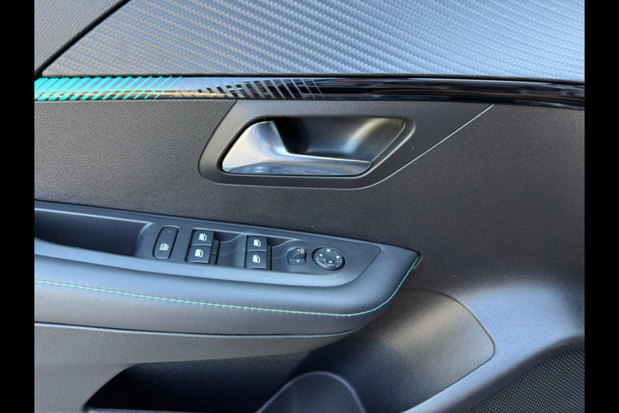 Peugeot 208 1.2 PureTech Blue Lease Allure NAVI | CARPLAY | CAMERA | PDC | KEYLESS | NWE APK