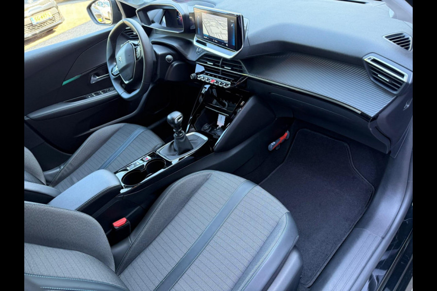 Peugeot 208 1.2 PureTech Blue Lease Allure NAVI | CARPLAY | CAMERA | PDC | KEYLESS | NWE APK