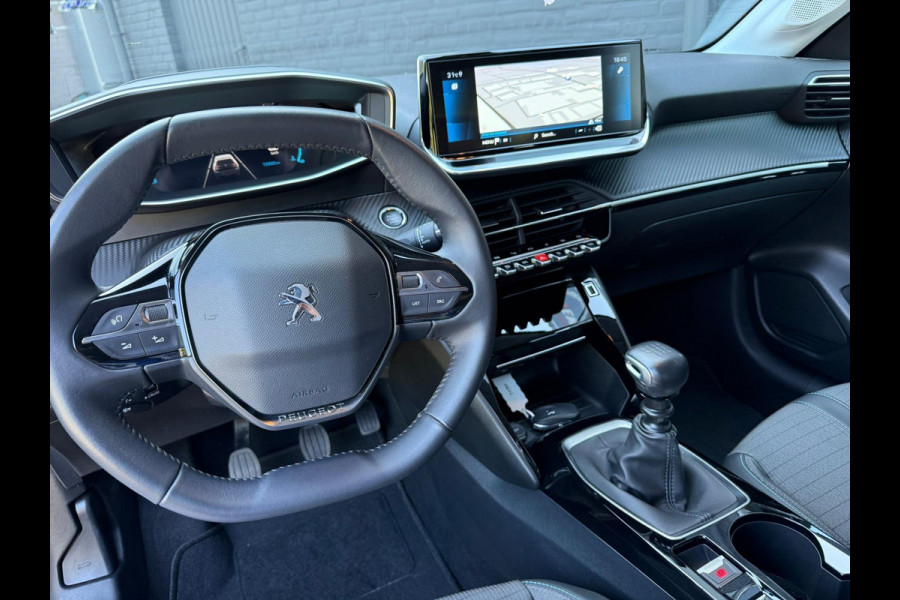 Peugeot 208 1.2 PureTech Blue Lease Allure NAVI | CARPLAY | CAMERA | PDC | KEYLESS | NWE APK