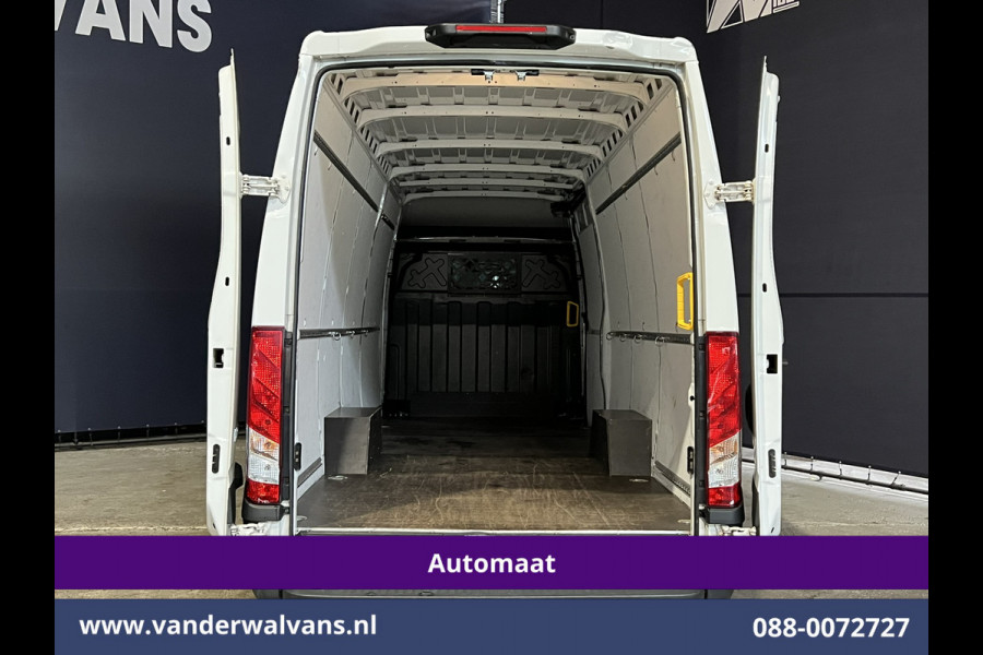 Iveco Daily 35S16V 160pk Automaat L3H2 Euro6 Airco | LED | 3500kg trekvermogen Bijrijdersbank