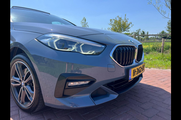BMW 2 Serie Gran Coupé 218i High Executive Edition | Panoramadak | Lederen Bekleding | Led koplampen | NL-Auto |