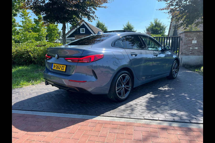 BMW 2 Serie Gran Coupé 218i High Executive Edition | Panoramadak | Lederen Bekleding | Led koplampen | NL-Auto |
