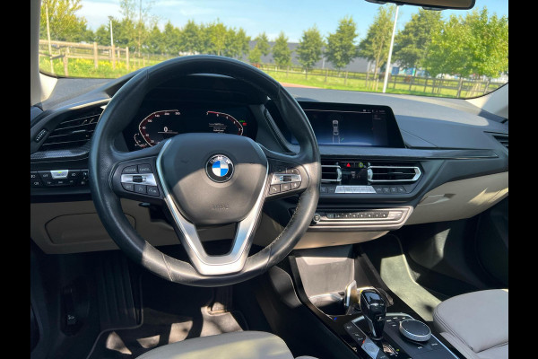 BMW 2 Serie Gran Coupé 218i High Executive Edition | Panoramadak | Lederen Bekleding | Led koplampen | NL-Auto |