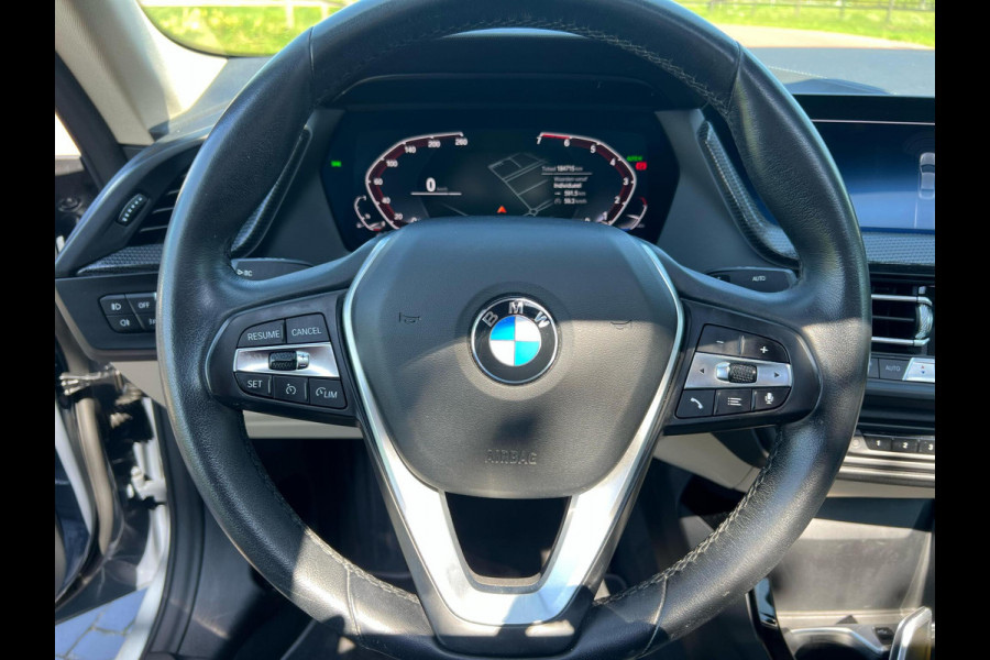 BMW 2 Serie Gran Coupé 218i High Executive Edition | Panoramadak | Lederen Bekleding | Led koplampen | NL-Auto |