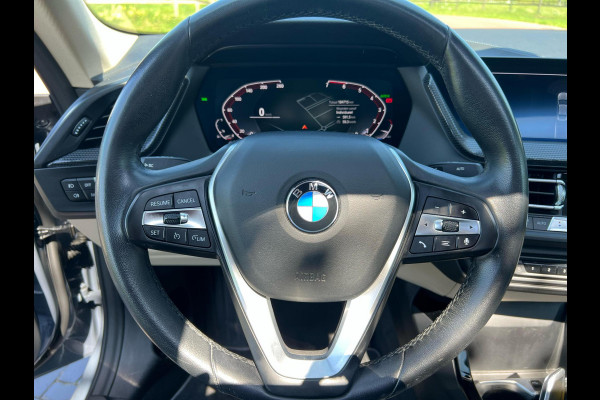 BMW 2 Serie Gran Coupé 218i High Executive Edition | Panoramadak | Lederen Bekleding | Led koplampen | NL-Auto |